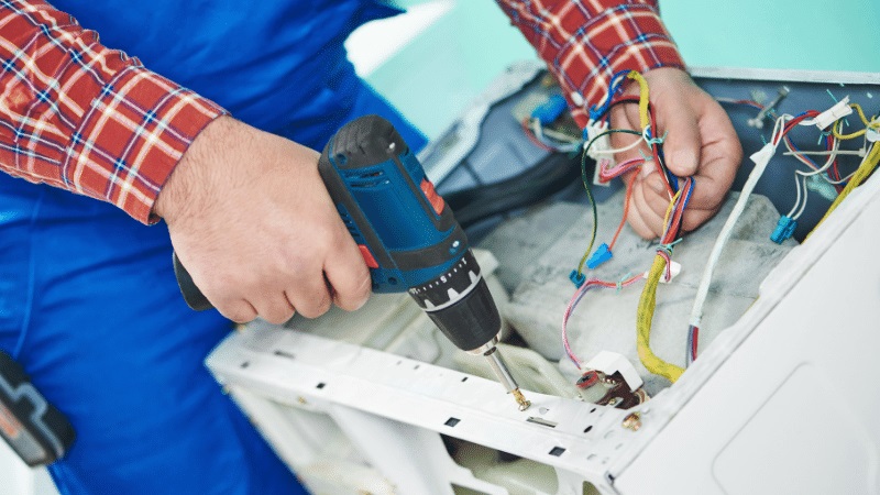 Demirci Altus Altus çamaşır makinesi kart tamiri – Su almama arızası orijinal parça ile giderildi. - Teknik servis örneği